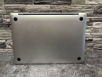 MacBook Pro 13" 2020 M1 / 8GB / 256GB - 5