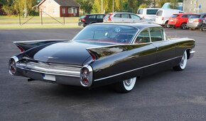 1960 Cadillac Coupe Deville - 5