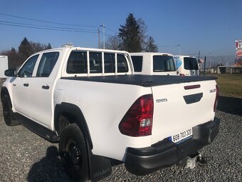 Toyota Hilux 2.4 D-4D 4x4,MAN.1MAJ.ČR.DPH.. - 5