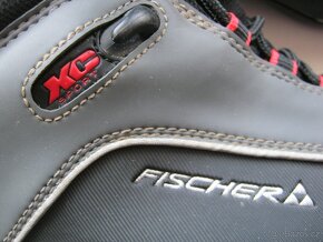 Boty na běžky FISCHER XC SPORT vel.37,0 (4,5), stélka 23,5cm - 5