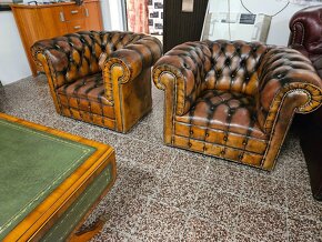 Chesterfield štýl,kožená 3+1+1+stolík - 5