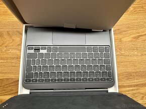 Apple Magic Keyboard pro iPad Pro 11" (M4) - černá - 5