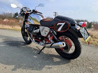 Moto Guzzi V7 Racer top stav - 5