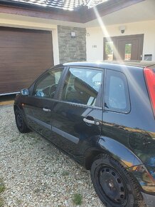 Ford fiesta 1.3 motor  -Rezervace - 5