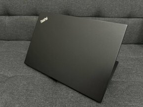Lenovo ThinkPad X280 - 12,5" / Intel i5 8350U / 8GB / 256GB - 5
