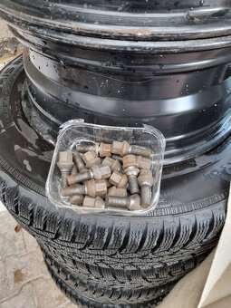 pneu 195/65R15 - 91T NOKIAN ( 90% ) - 5