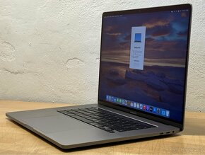 MacBook Pro 16” 2019/32GB RAM/Intel i7/2TB SSD/ Záruka - 5