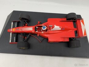 Model formule 1 Michael Schumacher 1997 1:18 - 5