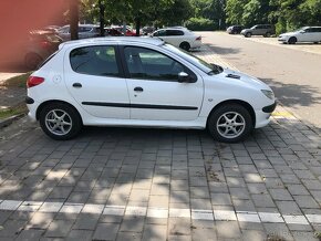 Peugeot 206 1,1 44kw - 5