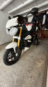 Triumph Speed Triple 1050R 2012 - 5