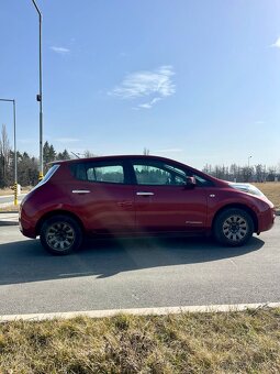 Leaf, ČR, 120km dojezd, po 2maj., 24kW. - 5