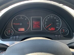 Audi A4 2.0 TDI quattro s-line - 5