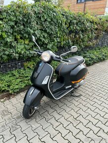 Vespa 300 GTS - 5