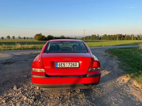 Volvo S60 2.4 D5 - 5