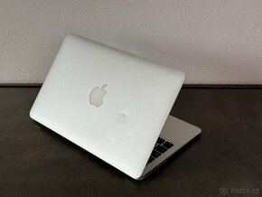 MacBook Air 11" 2011 i5 / 4GB / 64GB - DPH - 5