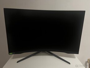 Monitor Samsung Odyssey G7 32", 240 Hz - 5