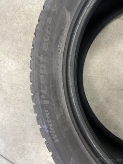 Prodam zimni pneu, rocni, 6mm vzorek 275/45 R20 - 5