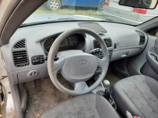 hyundai accent 1.3i rv2005 - 5