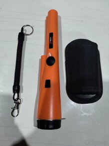 Detektor kovů Minelab Vanquish a dohledávačka X-tech - 5