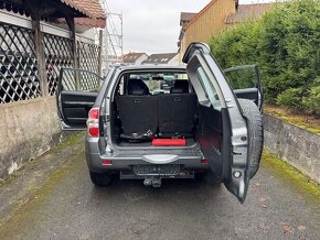 Suzuki Grand Vitara 1.6 Club 4x4 benzín 78kw - 5