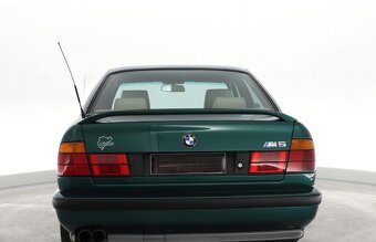 BMW E34 M5 - 5