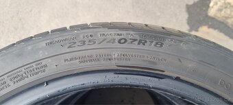 235/40 R18 Laufen - 5