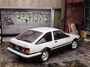 Toyota Truneo GT AE86 1:18 Autoart - 5