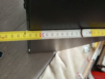 Prodám skříňku se sklem - 5