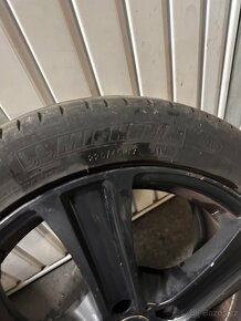 225/45 R17 7,5Jx17 ET45 - 5