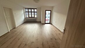 Prostorný byt 3+1 po rekonstrukci, 90m² + podkroví a pozemek - 5