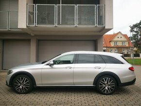 Mercedes-Benz Třídy E, E 220D 4Matic Allterrain Matrix Tažné - 5