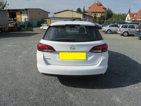 Opel Astra Sports Tourer 1.2 Turbo; SERVISKA; KOUPENO V CZ; - 5