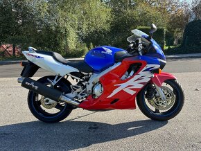 Honda CBR 600 F - 5