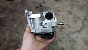 EGR ventil 2,0 FSI OEM: 06F131503B - 5