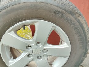 Prodám originál ALU 16" kola s pneumatikami Suzuki Vitara - 5