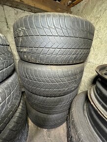 Prodám zimní pneu Bridgestone Blizak 285/45R21 - 5