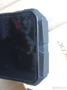 odolný mobil Doogee V30 - 5