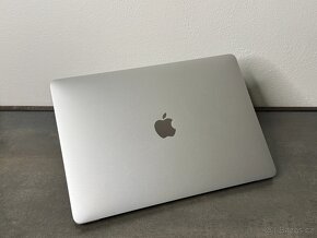 MacBook Pro 13" 2017 Silver CTO 256GB / 16GB - DPH - 5