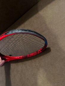 Prodám raketu Yonex vcore 95 - 5