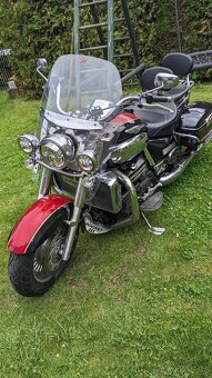 TRIUMPH Rocket III Touring - 5