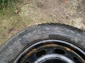 4x zimní pneu s plech. disky Goodyear 195/65 R15 - 5