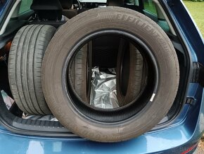 Prodám 4ks pneu Goodyear 205/55 r16 - 5