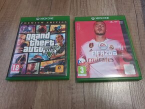 Xbox ONE 1TB,dva ovladače,veškeré kabely - 5