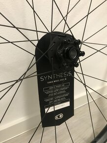 Zapletená kola Crankbrothers Synthesis XCT 29" - 5