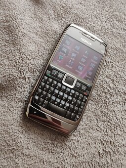 Nokia E71 - RETRO - 5