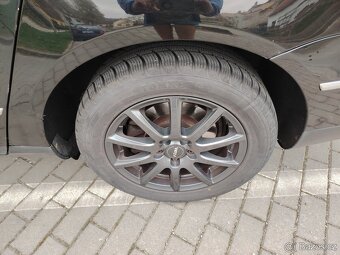 Prodám Passat B6 2.0 TDI - 5