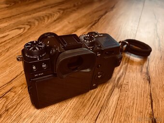 Fujifilm xh1+battery grip - 5