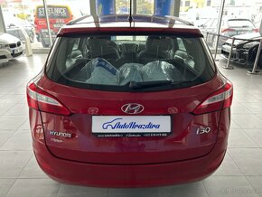 Hyundai i30 1.6 1.MAJITEL,ČR,SERVISKA - 5