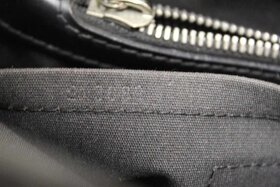 Kožená Louis Vuitton Passy PM Černá kabelka - 5