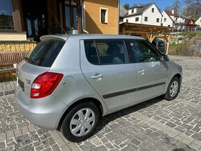 ŠKODA FABIA II 2007 1.4i 16v AMBIENTE - 5